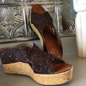 Size 9 wedge shoes